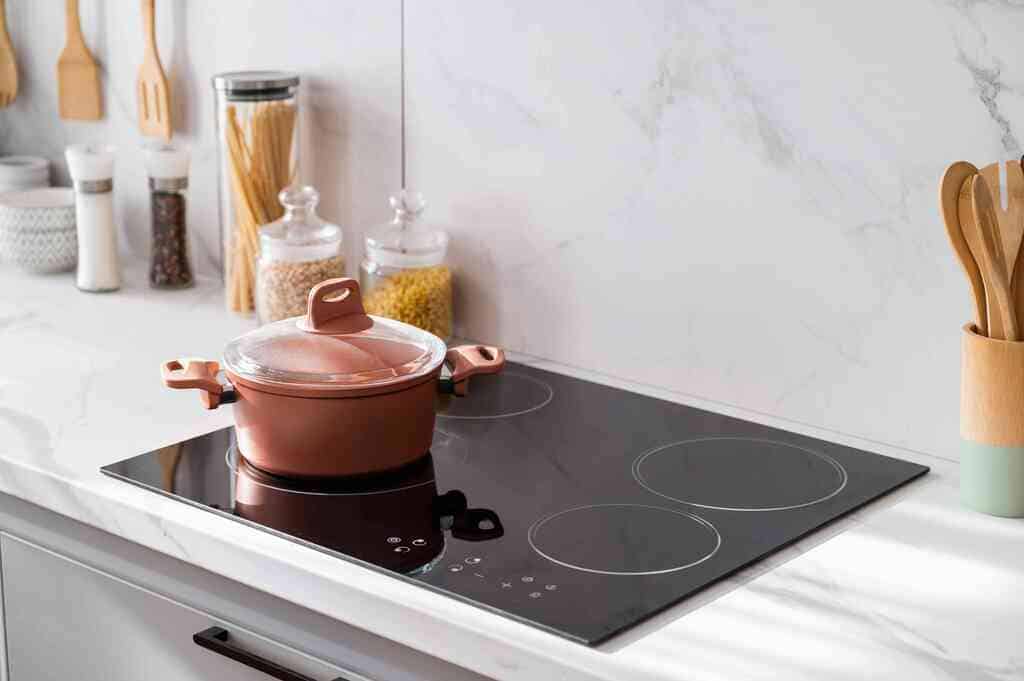 piano di lavoro in cucina - sanasi cucine - brindisi - san pancrazio